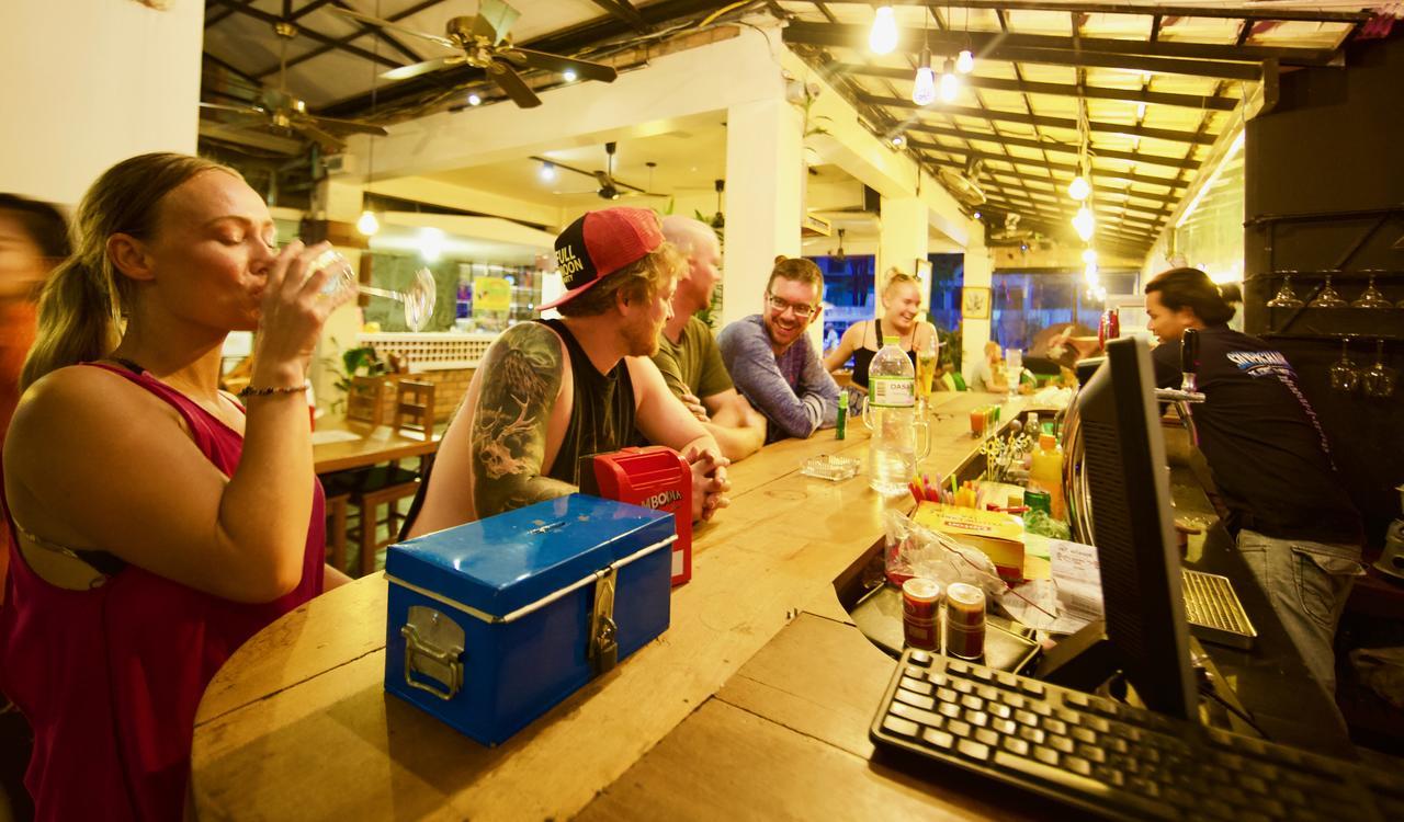 Naga Angkor Hostel Сием Реап Екстериор снимка